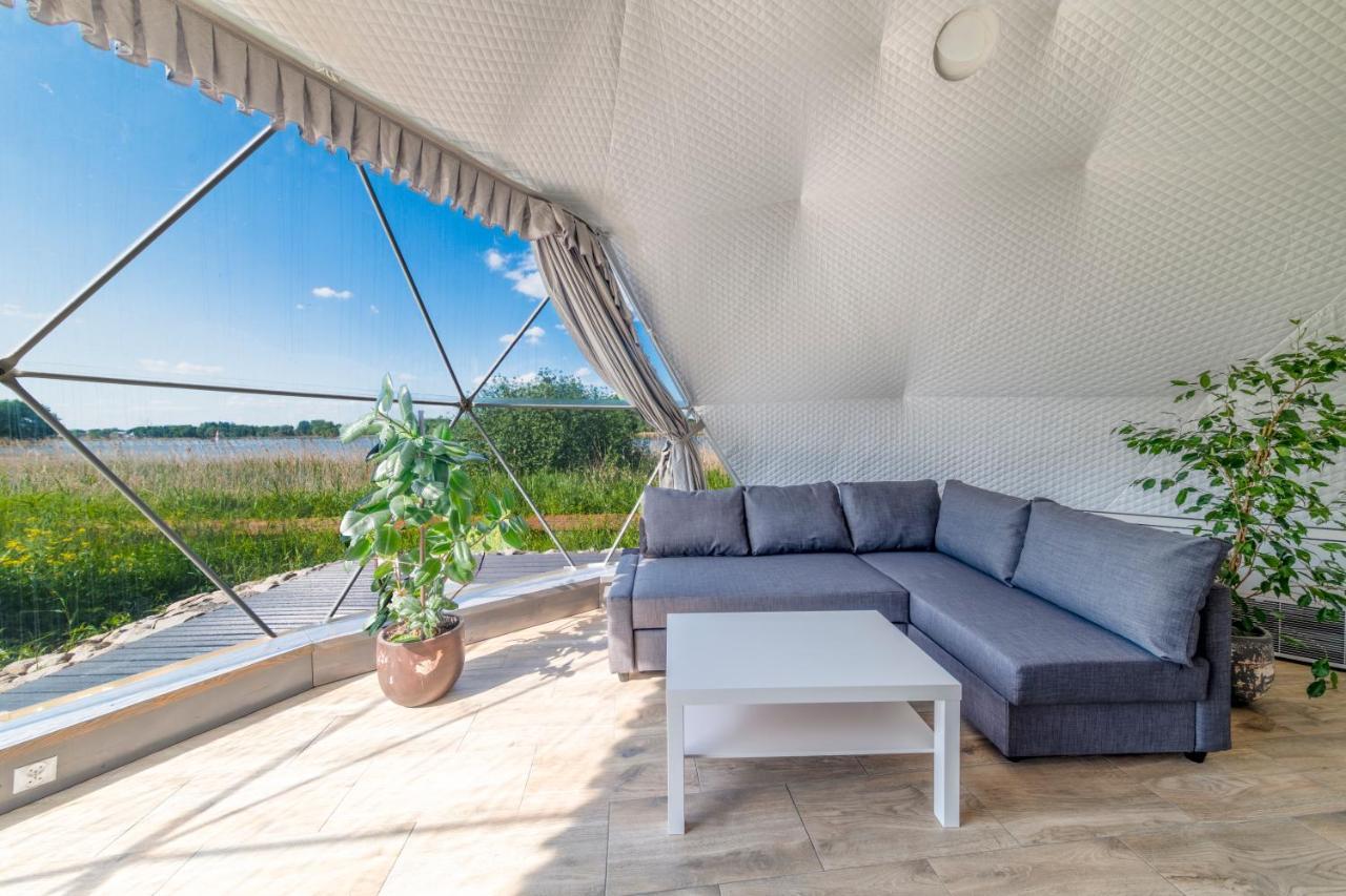 Nglamping Hotel Chełmża Buitenkant foto