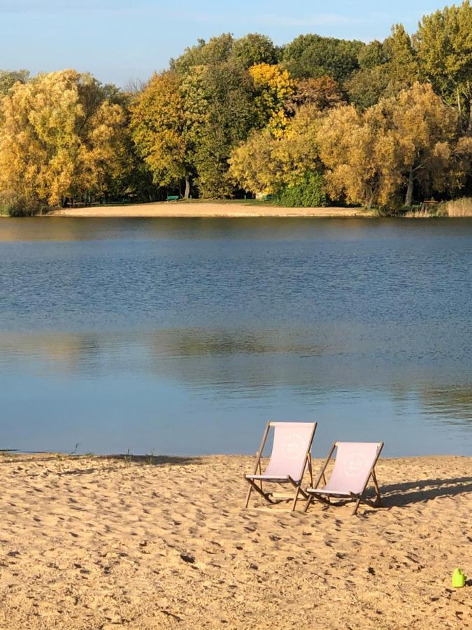 Nglamping Hotel Chełmża Buitenkant foto